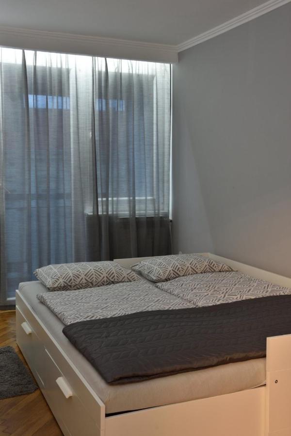 Apartman Loft 72 スラヴォンスキ・ブロド エクステリア 写真
